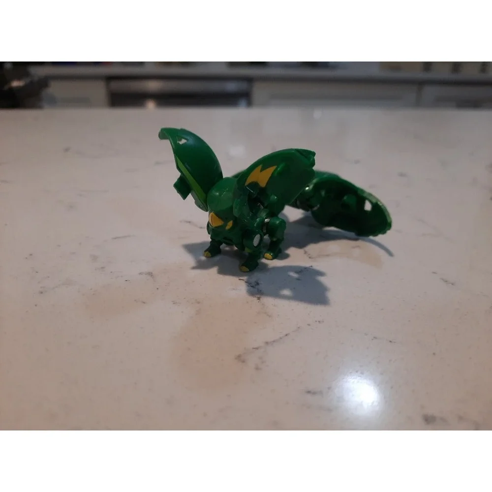 Lot Of 18 Bakugan Different
